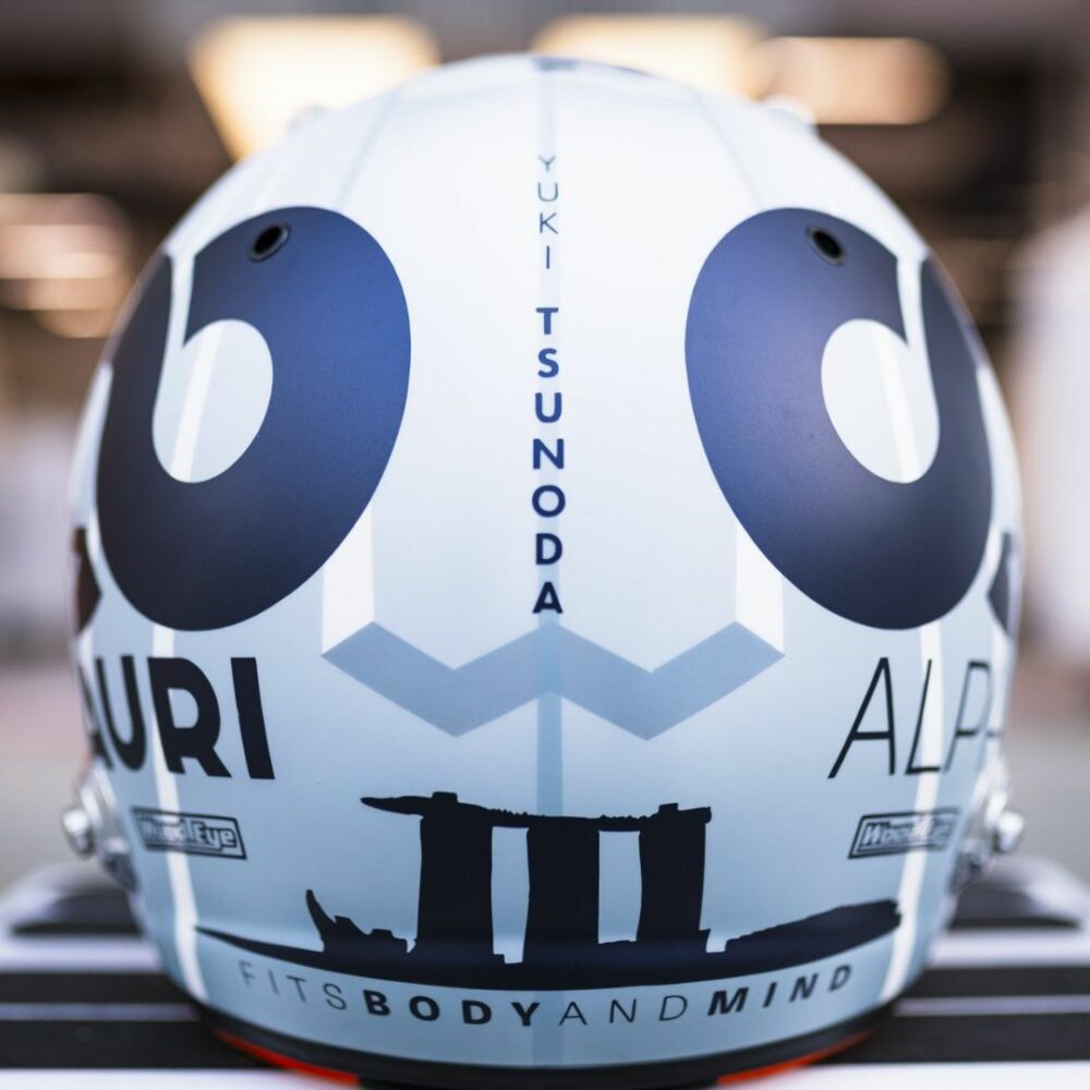 Tsunoda Singapore GP Helmet 4 | IG Studio